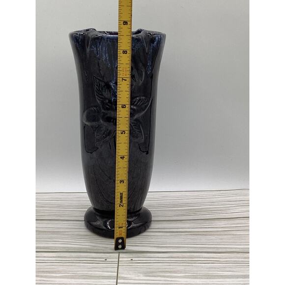 Vintage Van Briggle Rare 8" Black And Navy High Gloss Vase - Picture 3 of 5